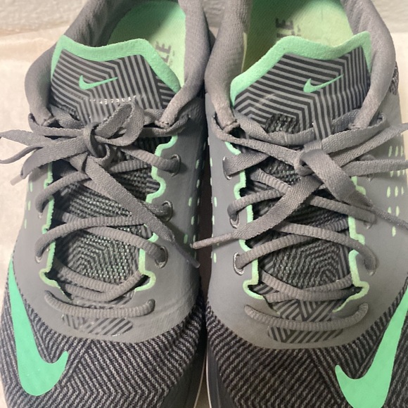 Women’s Nike fit sole shoes size 9. Grey and mint green - Picture 13 of 14